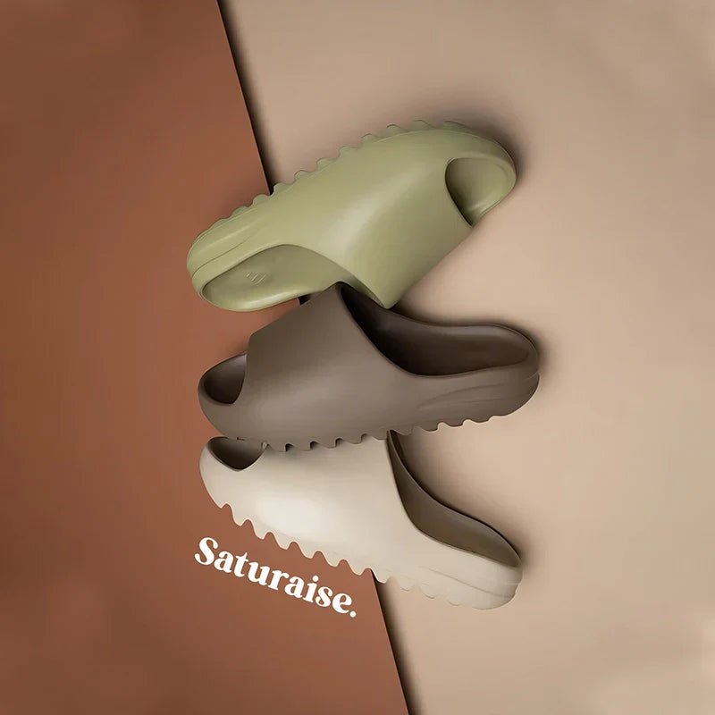 Yeezy Slide – najwygodniejsze klapki na lato i nie tylko