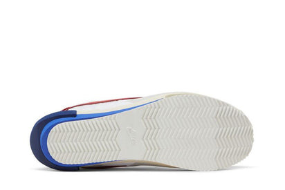 Oryginalne Nike Cortez 4.0 Sacai White University Red Blue - widok z tyłu | Saturaise