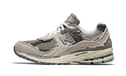 New Balance 2002R Protection Pack Rain Cloud szary - widok główny z boku | Saturaise.com