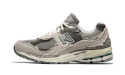 New Balance New Balance 2002R Protection Pack Rain Cloud biały-szary - widok główny z boku | Saturaise.com