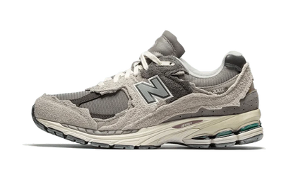 New Balance New Balance 2002R Protection Pack Rain Cloud biały-szary - widok główny z boku | Saturaise.com