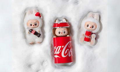 Pop Mart Labubu The Monsters Coca-Cola Vinyl Face (BLINDBOX) - widok z przodu - Art Toys | Saturaise