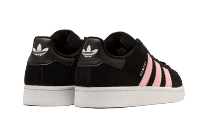 Buty Yeezy Campus 00s Core Black True Pink - widok z przodu - Rozmiary EU