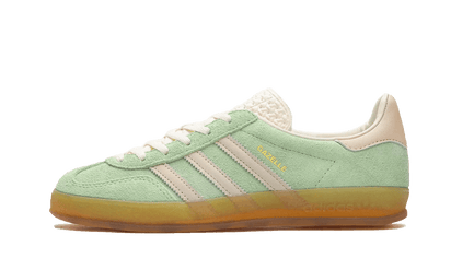 Adidas Gazelle Indoor Semi Green Spark biały-czerwony - widok główny z boku | Saturaise.com