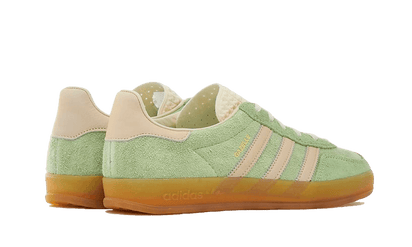 Buty Adidas Gazelle Indoor Semi Green Spark - widok z przodu - Rozmiary EU