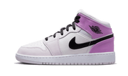 Air Jordan Air Jordan 1 Mid Barely Grape czarny-biały - widok główny z boku | Saturaise.com