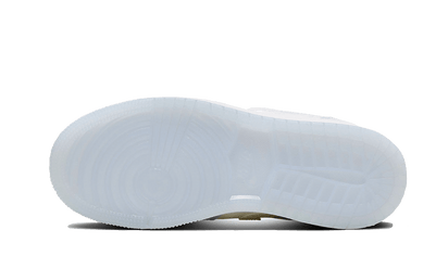 Buty Air Jordan Air Jordan 1 Mid Glitter Swoosh - widok z przodu - Rozmiary EU