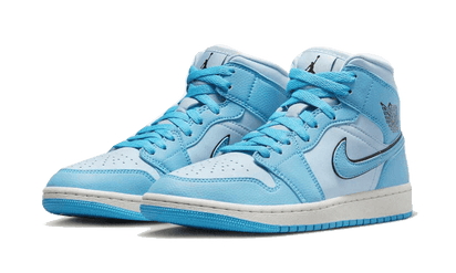 Kup oryginalne Air Jordan 1 Mid SE Ice Blue DV1302-400 - widok z drugiego boku - Sneakersy