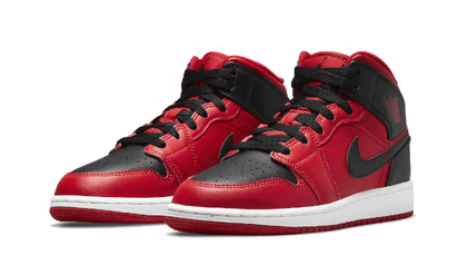 Kup oryginalne Air Jordan 1 Mid Reverse Bred 554724-660 - widok z drugiego boku - Sneakersy