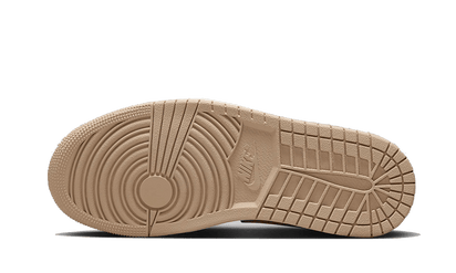 100% Oryginalne Air Jordan 1 Mid SE Legend Light Brown - widok z tyłu - 850.00 PLN