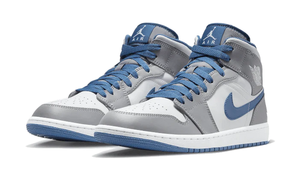 Air Jordan 1 Mid True Blue - Kup oryginalne Air Jordan 1 Mid True Blue DQ8426-014 - widok z drugiego boku - Sneakersy