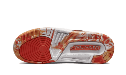 Buty Air Jordan Air Jordan 3 Retro Kumquat - widok z przodu - Rozmiary EU