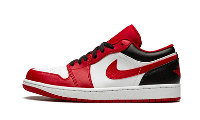 Air Jordan Air Jordan 1 Low Bulls biało-czerwony - widok główny z boku | Saturaise.com