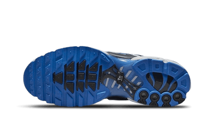 Buty Nike Air Max Plus SE Social FC - widok z przodu - Rozmiary EU