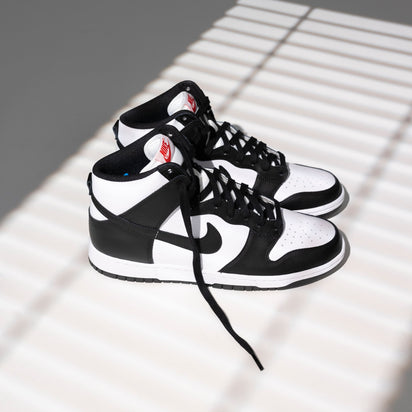 100% Oryginalne Nike Dunk High Panda (2021) - widok z tyłu - 500.00 PLN