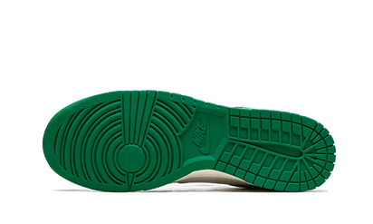 Buty Nike Dunk Low SE Lottery Green Pale Ivory - widok z przodu - Rozmiary EU