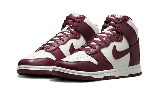Dunk High Burgundy Crush - Kup oryginalne Dunk High Burgundy Crush - widok z drugiego boku - Sneakersy