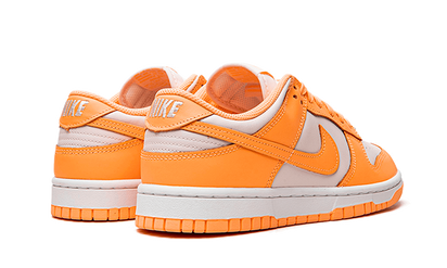 Buty Nike Dunk Low Peach Cream - widok z przodu - Rozmiary EU