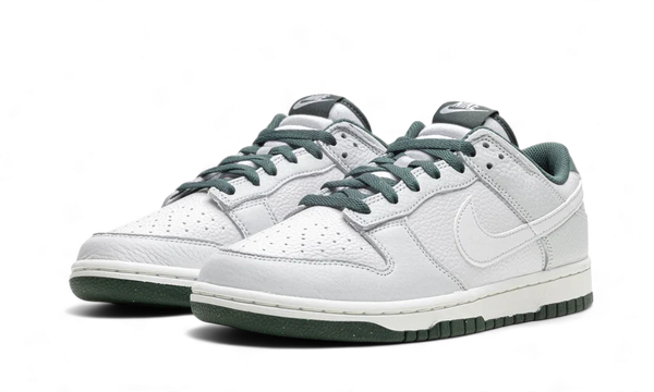 Dunk Low Retro SE Photon Dust Vintage Green - Kup oryginalne Dunk Low Retro SE Photon Dust Vintage Green HF2874-001 - widok z drugiego boku - Sneakersy