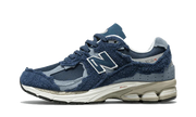 New Balance New Balance 2002R Protection Pack Navy Grey biały-granatowy - widok główny z boku | Saturaise.com