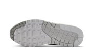 Buty Nike Air Max 1 '87 Pure Platinum - widok z przodu - Rozmiary EU