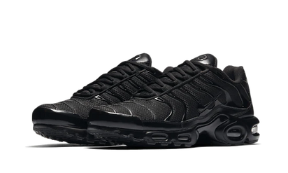 Kup oryginalne Air Max Plus Triple Black 604133-050 - widok z drugiego boku - Sneakersy