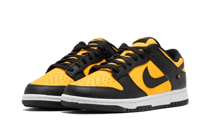 Kup oryginalne Dunk Low Black University Gold FZ4618-001 - widok z drugiego boku - Sneakersy