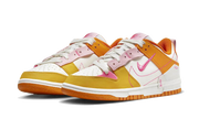 Kup oryginalne Dunk Low Disrupt 2 Sunrise DX2676-100 - widok z drugiego boku - Sneakersy