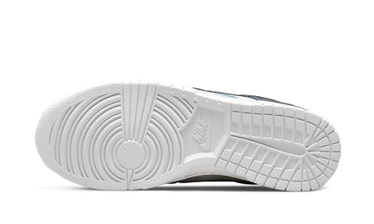 Buty Nike Dunk Low Graffiti Navy - widok z przodu - Rozmiary EU