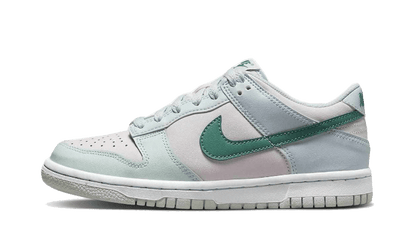 Nike Dunk Low Mineral Teal czerwony-szary - widok główny z boku | Saturaise.com