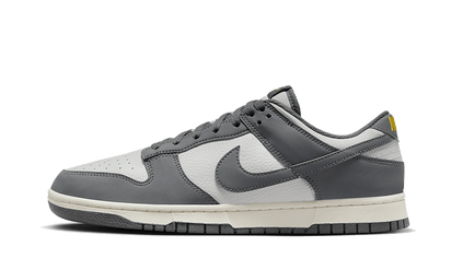 Nike Dunk Low Next Nature Iron Grey Lightning żółto-czarny - widok główny z boku | Saturaise.com