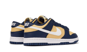 Buty Nike Dunk Low Next Nature Midnight Navy Gold - widok z przodu - Rozmiary EU