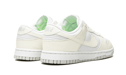 Buty Nike Dunk Low Next Nature Sail - widok z przodu - Rozmiary EU