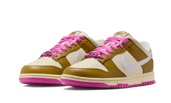 Dunk Low SE Bronzine Pink - Kup oryginalne Dunk Low SE Bronzine Pink FD8683-700 - widok z drugiego boku - Sneakersy