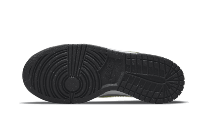 Buty Nike Dunk Low Signal Blue Lemon Twist - widok z przodu - Rozmiary EU