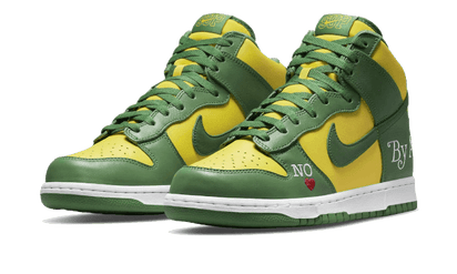 Kup oryginalne SB Dunk High Supreme By Any Means Brazil - widok z drugiego boku - Sneakersy