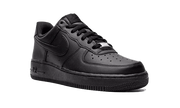 Buty Nike Air Force 1 Low '07 Triple Black - widok z przodu - Rozmiary EU