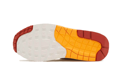 Buty Nike Air Max 1 Rugged Orange - widok z przodu - Rozmiary EU