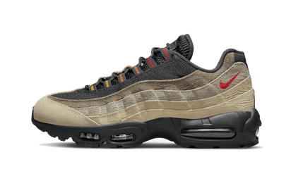 Nike Air Max 95 Topographic czarny-czerwony - widok główny z boku | Saturaise.com