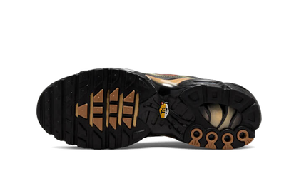 Buty Nike Air Max Plus OG Scarab - widok z przodu - Rozmiary EU