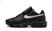 Nike Air Max Plus Tiempo Black White czarny-biały - widok główny z boku | Saturaise.com