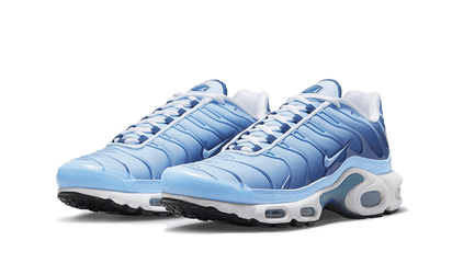 Kup oryginalne Air Max Plus University Blue Gradient FJ4736-400 - widok z drugiego boku - Sneakersy