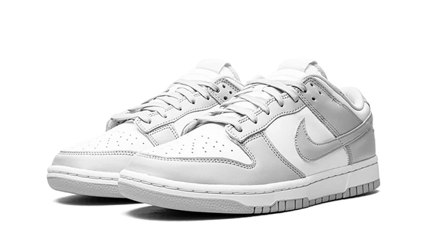 Dunk Low Grey Fog - Kup oryginalne Dunk Low Grey Fog FN7658-100 - widok z drugiego boku - Sneakersy