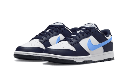 Kup oryginalne Dunk Low Midnight Navy University Blue FN7800-400 - widok z drugiego boku - Sneakersy