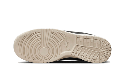 Buty Nike Dunk Low Premium Sequoia - widok z przodu - Rozmiary EU