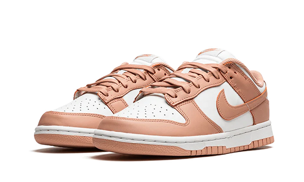 Dunk Low Rose Whisper - Kup oryginalne Dunk Low Rose Whisper DD1503-118 - widok z drugiego boku - Sneakersy
