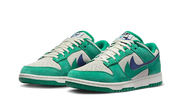 Kup oryginalne Dunk Low SE 85 Neptune Green DO9457-101 - widok z drugiego boku - Sneakersy