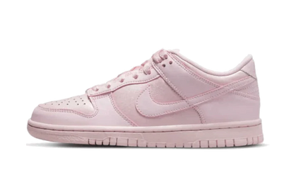 Nike Dunk Low SE Prism Pink biały-różowy - widok główny z boku | Saturaise.com