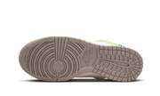 Buty Nike Dunk Low SE Sun Club - widok z przodu - Rozmiary EU