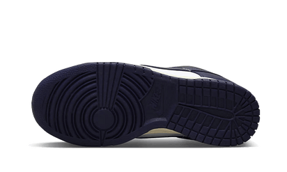 Buty Nike Dunk Low Vintage Navy - widok z przodu - Rozmiary EU